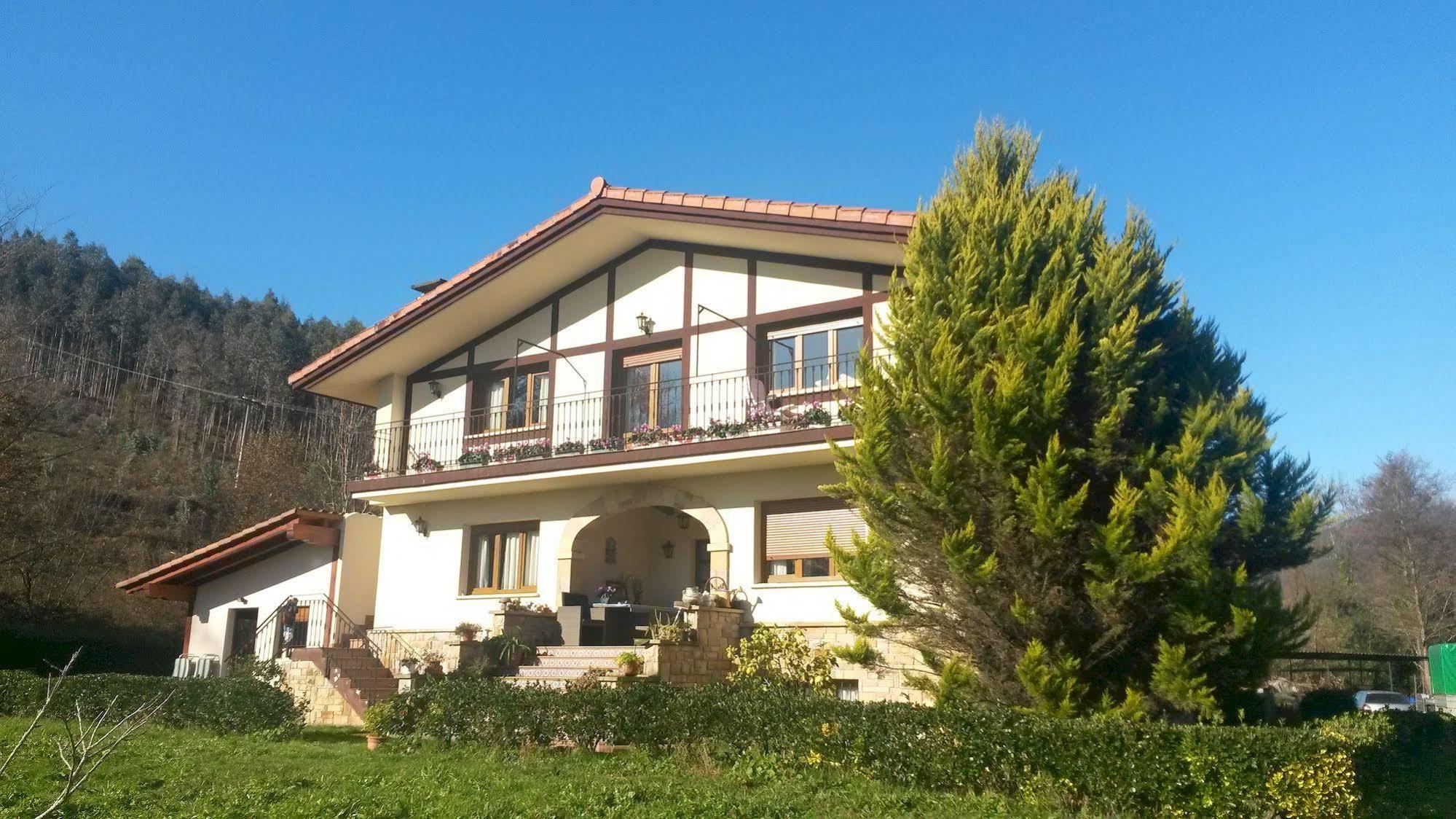 Casa Rural Ibarrondo Etxea Mungia Eksteriør bilde